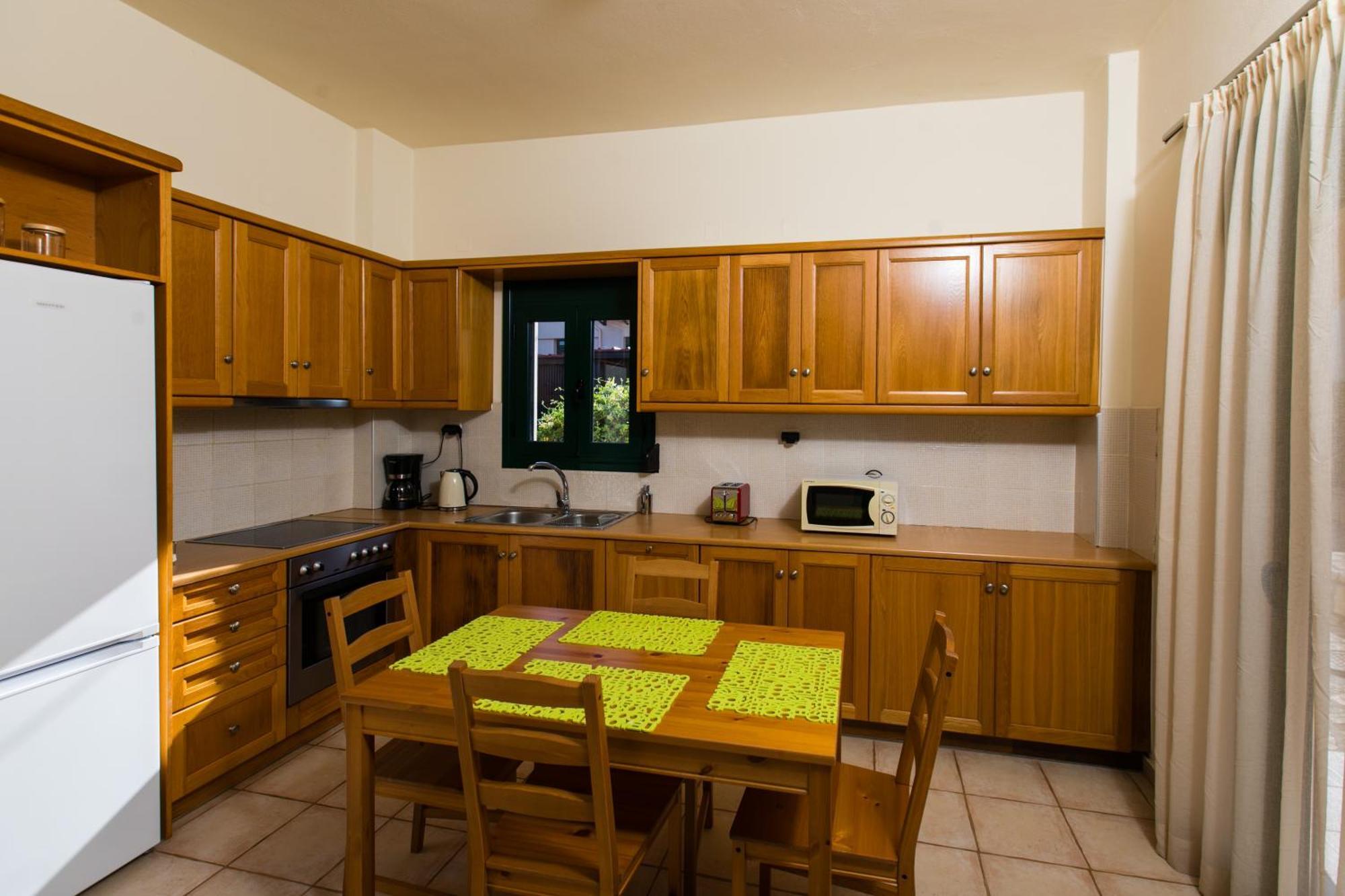 Villa Eleni Asproulianoi Bagian luar foto