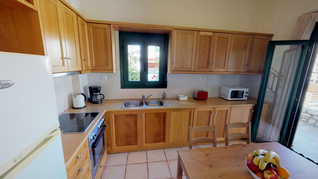 Villa Eleni Asproulianoi Bagian luar foto
